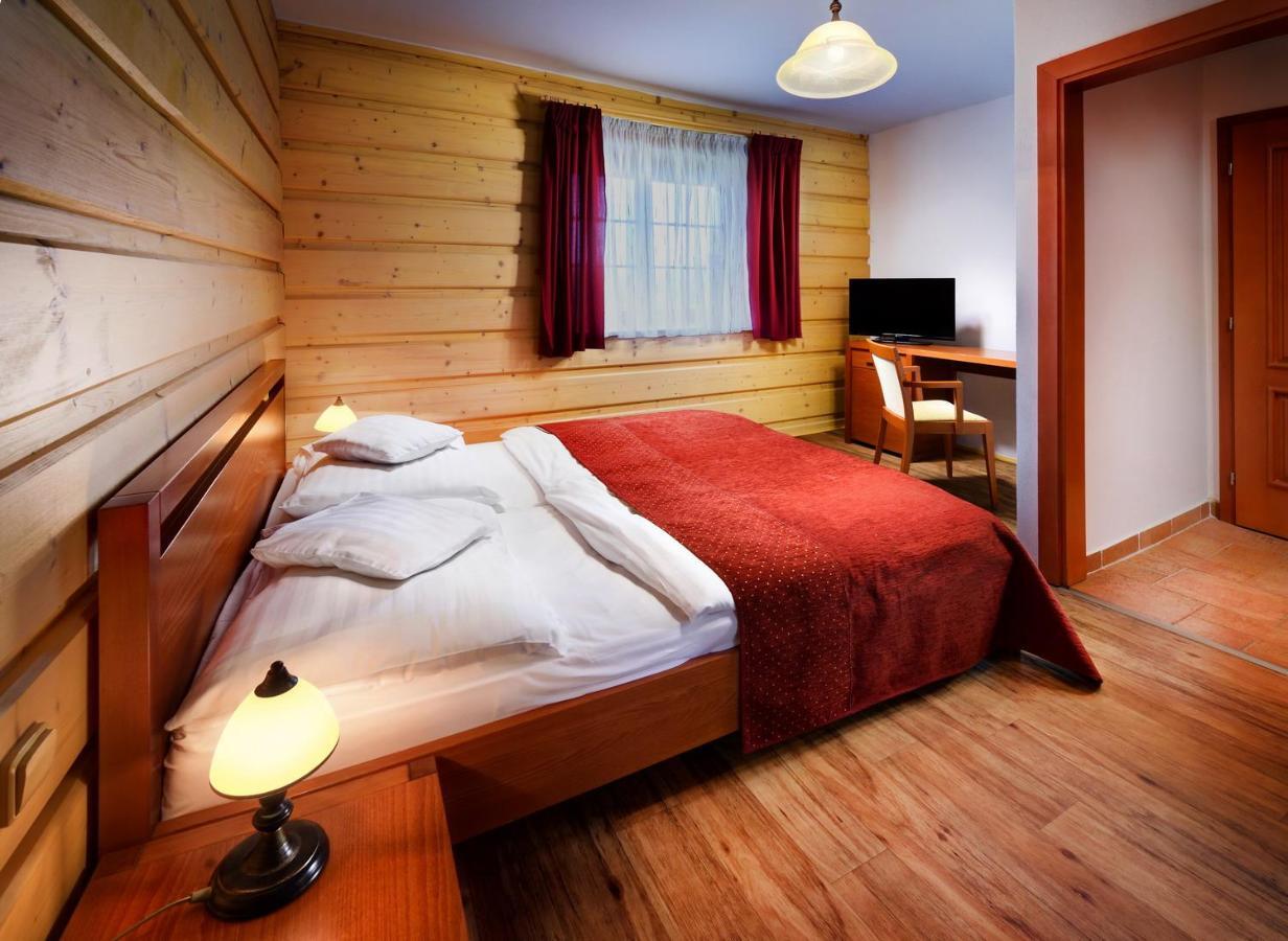 Green Inn Hotel Ostravice Ngoại thất bức ảnh
