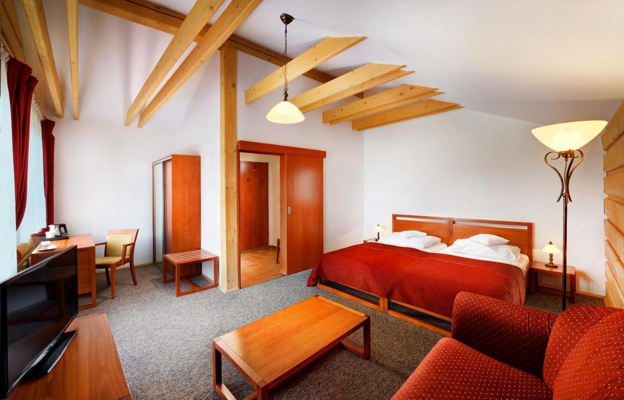 Green Inn Hotel Ostravice Ngoại thất bức ảnh